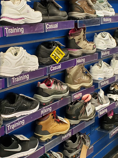 Sporting Goods Store «Big 5 Sporting Goods», reviews and photos, 10027 W Remington Ave #100, Littleton, CO 80127, USA