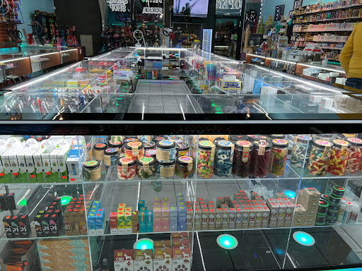 Vaporizer Store «27 Vape & Smoke», reviews and photos, 5268 S 27th St, Milwaukee, WI 53221, USA