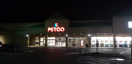 Pet Supply Store «Petco Animal Supplies», reviews and photos, 2621 MacArthur Rd, Whitehall, PA 18052, USA