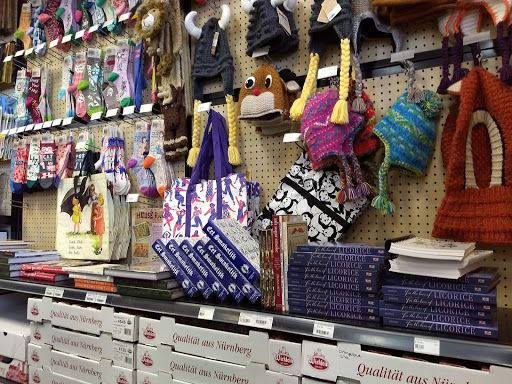 Gourmet Grocery Store «Marina Market», reviews and photos, 18882 Front St NE, Poulsbo, WA 98370, USA