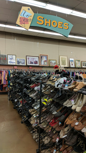 Thrift Store «Thrift Town», reviews and photos, 6328 Fair Oaks Blvd, Carmichael, CA 95608, USA