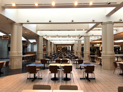 Shopping Mall «Four Seasons Town Centre», reviews and photos, 410 Four Seasons Town Centre, Greensboro, NC 27407, USA