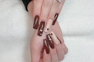 Champlain Nails image