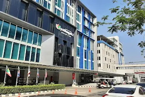patRangsit Hospital image