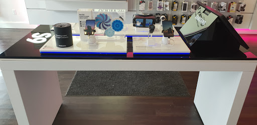Cell Phone Store «T-Mobile», reviews and photos, 1156 US-46 #15, Woodland Park, NJ 07424, USA
