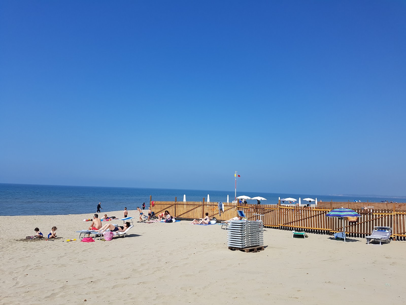 Fotografija Plaža Passo Oscuro in naselje