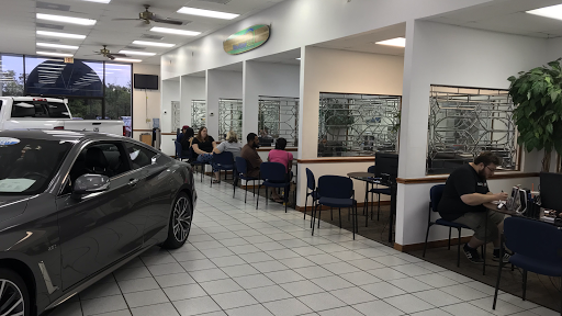 Car Dealer «New Wave Auto Sales», reviews and photos, 19206 US-19, Clearwater, FL 33764, USA