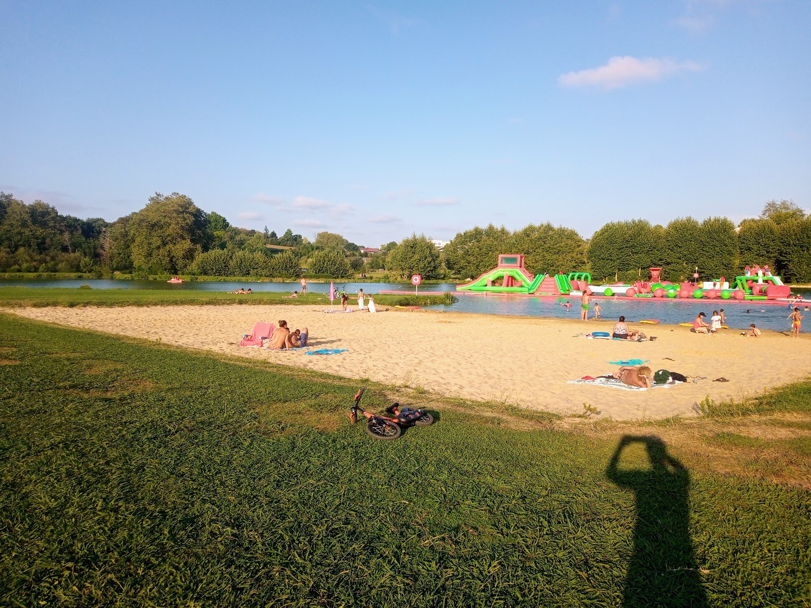 Plage de Larrouleta'in fotoğrafı imkanlar alanı