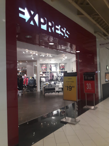 Clothing Store «Express», reviews and photos, 1000 Palisades Center Dr, West Nyack, NY 10994, USA