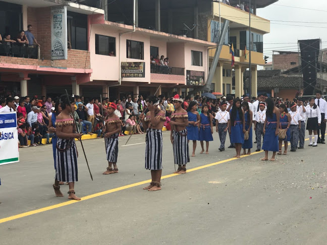 Unidad Educativa Comunitaria Intercultural Bilingue "Tutin"