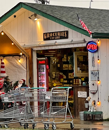 Convenience Store «Thunderbird Trading Post», reviews and photos, 7121 Waller Rd E, Tacoma, WA 98443, USA