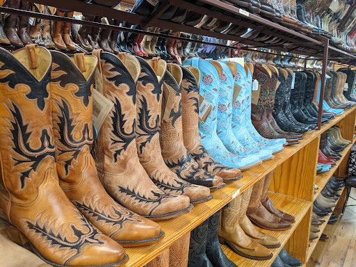 Stores to buy women's beige boots Austin