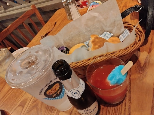 American Restaurant «Cracker Barrel Old Country Store», reviews and photos, 24400 Eastex Fwy, Kingwood, TX 77339, USA