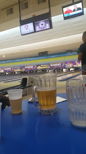 Bowling Alley «St. Clair Bowl», reviews and photos, 5950 Old Collinsville Rd, Fairview Heights, IL 62208, USA