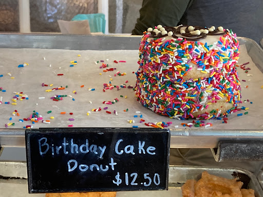 Donut Shop «Firecakes Donuts», reviews and photos, 2453 N Clark St, Chicago, IL 60657, USA