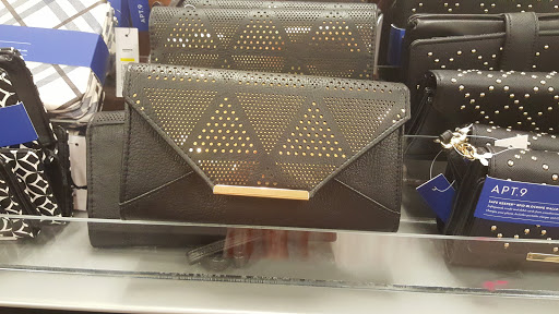 Shopping Mall «The Shoppes at Farmington Valley», reviews and photos, 110 Albany Turnpike, Canton, CT 06019, USA