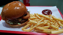 Plats et boissons du Restaurant Planet's burger Bagnolet - n°10