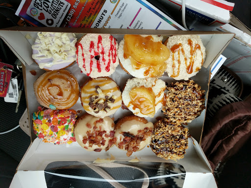 Donut Shop «Peace, Love And Little Donuts Of Green», reviews and photos, 3700 Massillon Rd, Uniontown, OH 44685, USA