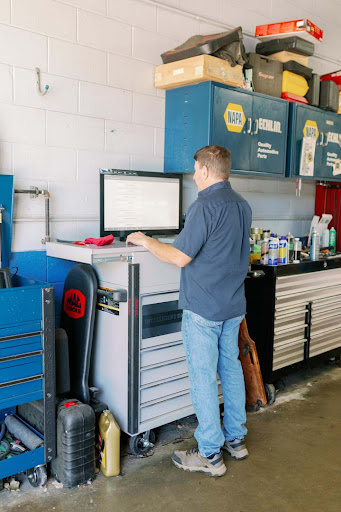 Auto Repair Shop «Harlan Automotive», reviews and photos, 408 N 4th St, Murray, KY 42071, USA