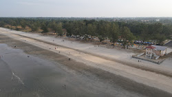 Lagenda Beach'in fotoğrafı düz ve uzun ile birlikte