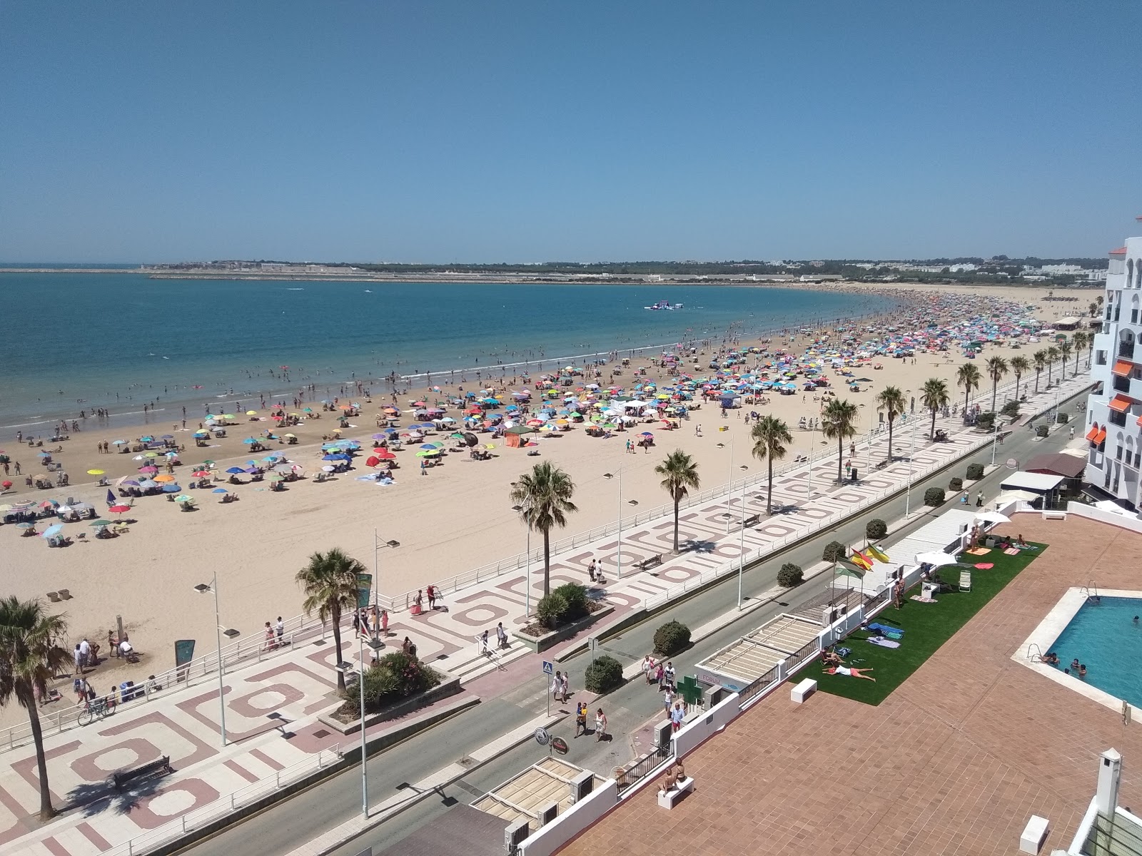 Photo de Plage de Valdelagrana zone des équipements