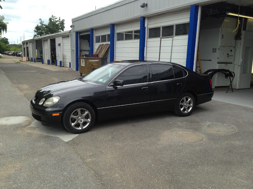 Auto Body Shop «Maaco Collision Repair & Auto Painting», reviews and photos, 500 Hicksville Rd, Massapequa, NY 11758, USA