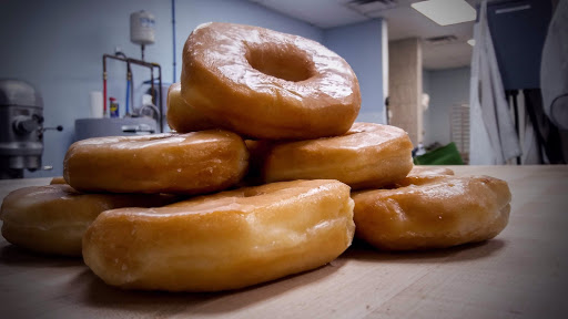 Donut Shop «Amazin Glazin Donuts», reviews and photos, 515 N Mulberry St, Elizabethtown, KY 42701, USA