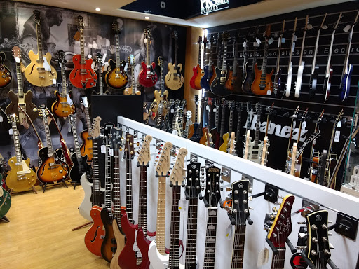 Instrument stores Madrid