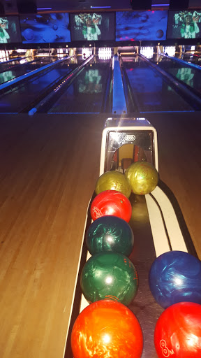 Bowling Alley «Diamond Strike Lanes & Sports Bar», reviews and photos, 2200 N Federal Hwy, Pompano Beach, FL 33062, USA
