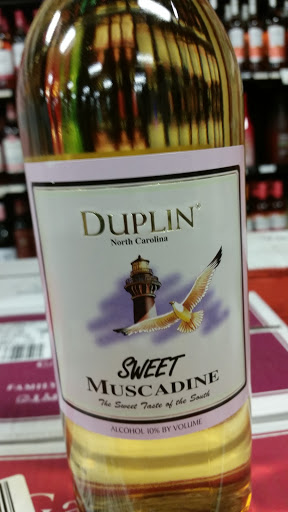 Liquor Store «Roof Brothers Wine & Liquors», reviews and photos, 3145 Park Ave, Paducah, KY 42001, USA