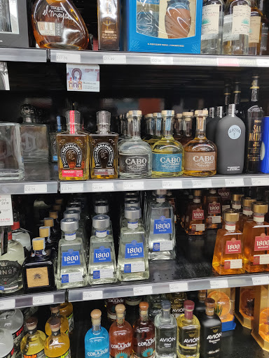 Liquor Store «Bayway World of Liquors», reviews and photos, 639 Bayway, Elizabeth, NJ 07202, USA
