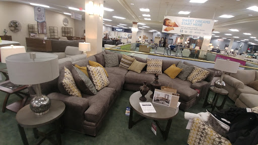Furniture Store «Raymour & Flanigan Furniture and Mattress Store», reviews and photos, 2780 W Ridge Rd, Rochester, NY 14626, USA