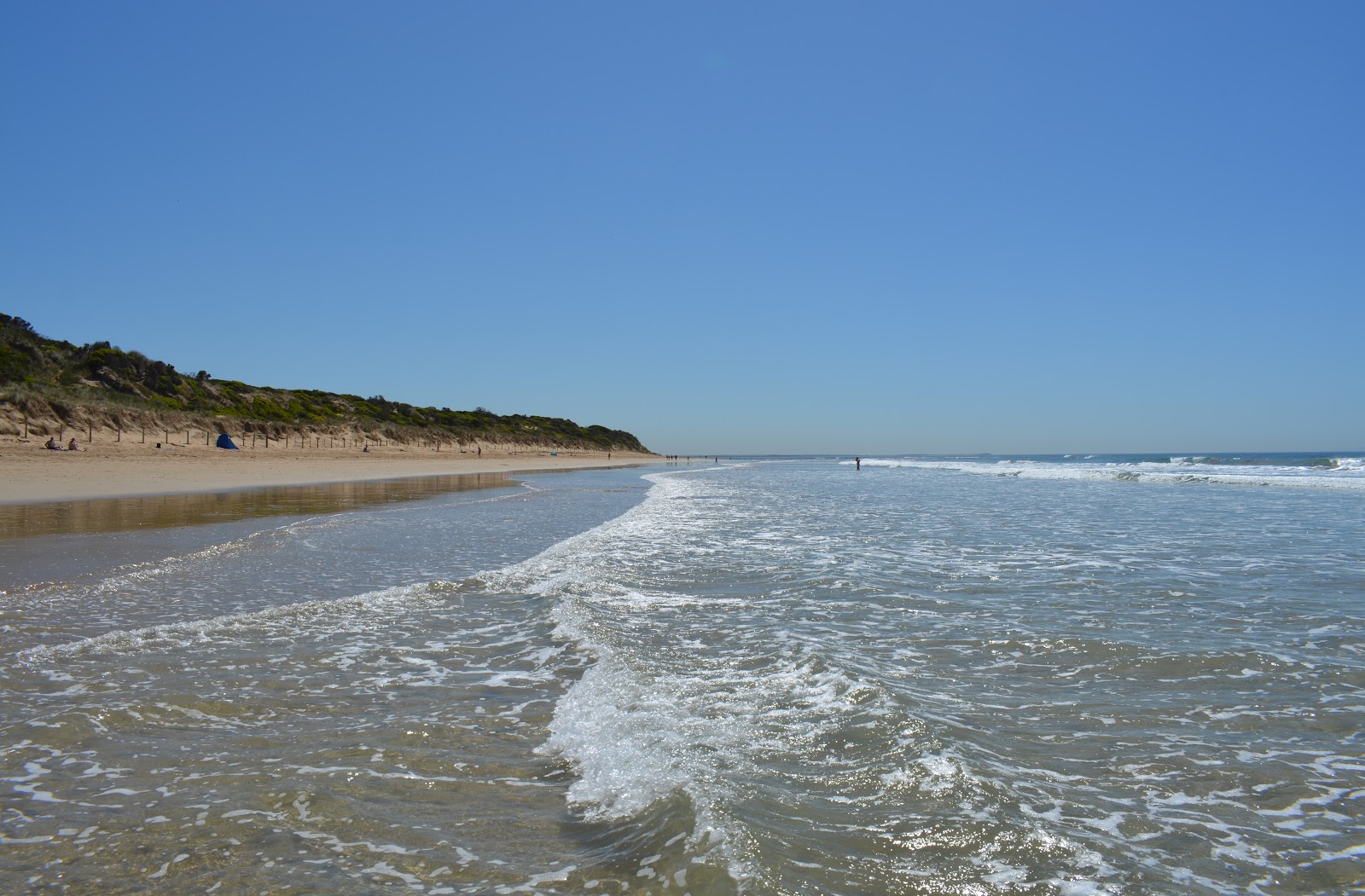 Point Impossible Beach的照片 带有碧绿色纯水表面