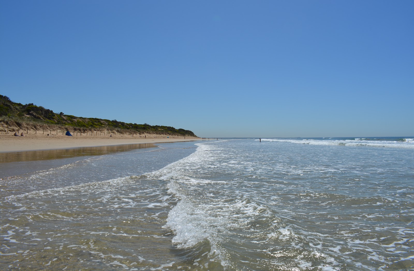 Photo de Point Impossible Beach avec rivage droit, long