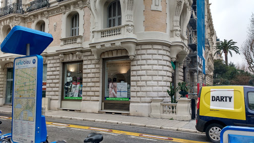 Pharmacie V. Hugo et Pharmacie Charpenel