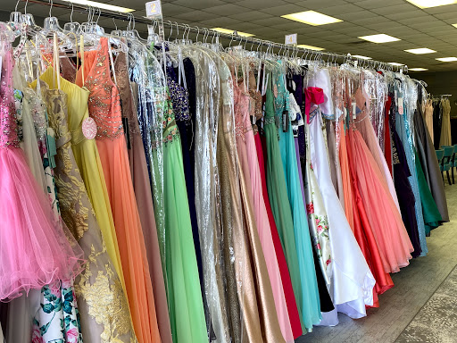 Bridal Shop «Bridal Boutique & Tux Shoppe», reviews and photos, 125 W Main St, Prattville, AL 36067, USA