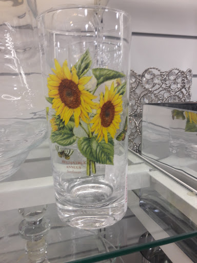 Shopping Mall «Renaissance Creek Shopping Center», reviews and photos, 3984 Douglas Blvd, Roseville, CA 95661, USA