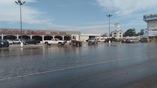 Grocery Store «Market Basket», reviews and photos, 3709 N 16th St, Orange, TX 77632, USA