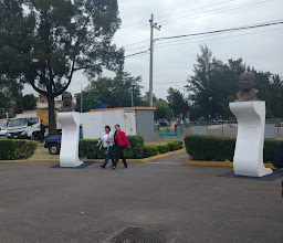 Plaza Hombres Ilustres Iztapalapa photo
