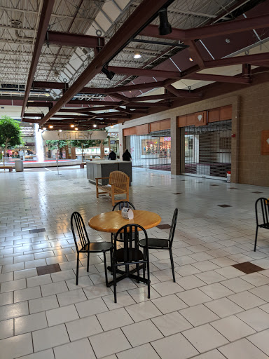 Shopping Mall «Beaver Valley Mall», reviews and photos, 570 Beaver Valley Mall Blvd, Monaca, PA 15061, USA