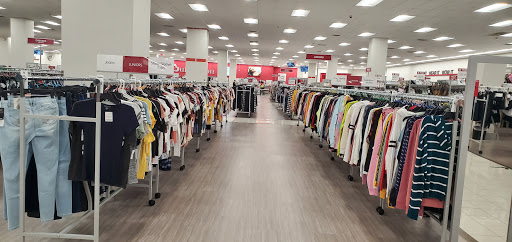 Clothing Store «Burlington Coat Factory», reviews and photos, 275 Main St #4, White Plains, NY 10601, USA