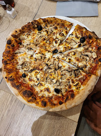 Plats et boissons du Pizzeria Solana Pizza à Bonneville - n°2