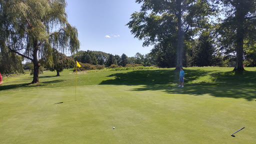 Golf Course «Hominy Hill Golf Course», reviews and photos, 92 Mercer Rd, Colts Neck, NJ 07722, USA
