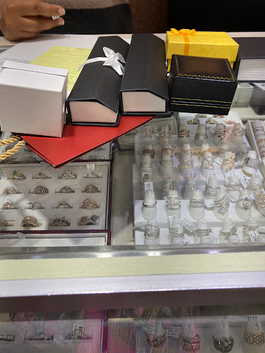 Jeweler «Gold N Diamonds», reviews and photos, 6188 Greenbelt Rd, Greenbelt, MD 20770, USA