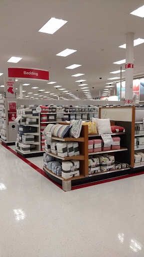 Department Store «Target», reviews and photos, 401 W Irving Park Rd, Wood Dale, IL 60191, USA