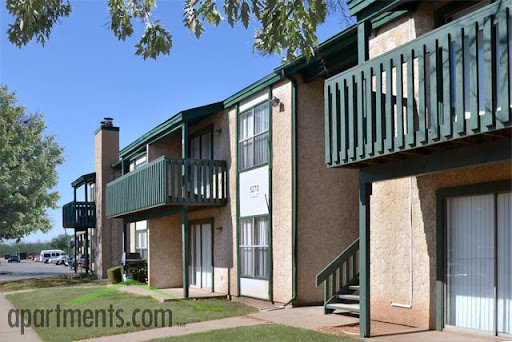 Country Park Apartments