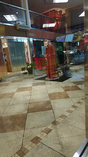 Clothing Store «The Mall at Oak Tree», reviews and photos, 1710 Oak Tree Road, Edison, NJ 08820, USA