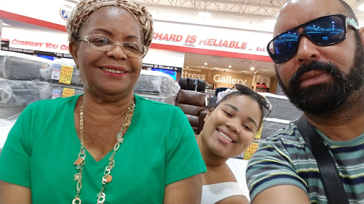 Appliance Store «P.C. Richard & Son», reviews and photos, 19 Universal Dr, North Haven, CT 06473, USA