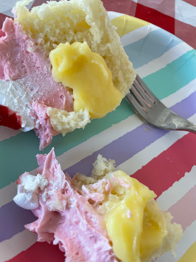 Bakery «Smallcakes Cupcakery & Creamery», reviews and photos, 9699 N Hayden Rd #109, Scottsdale, AZ 85258, USA