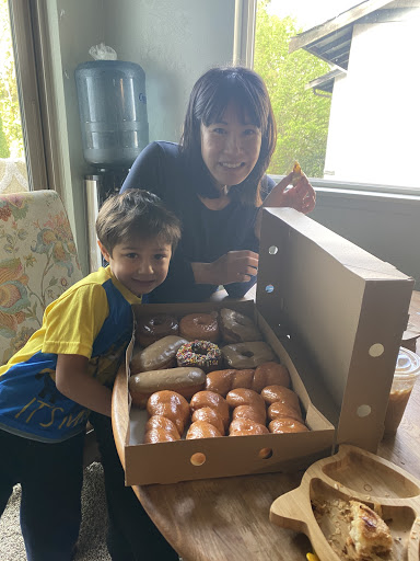 Donut Shop «Family Donut Shop», reviews and photos, 2100 N Northgate Way, Seattle, WA 98133, USA